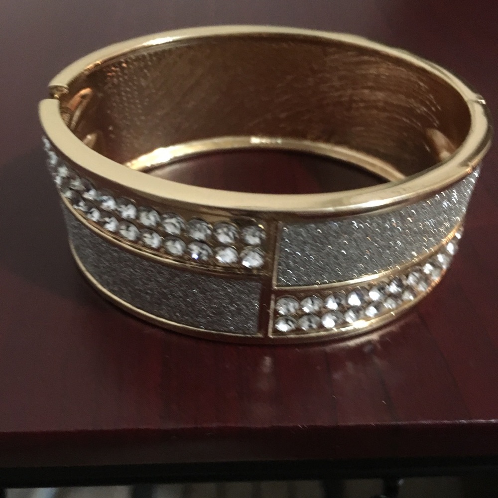 Women’s Bracelet
